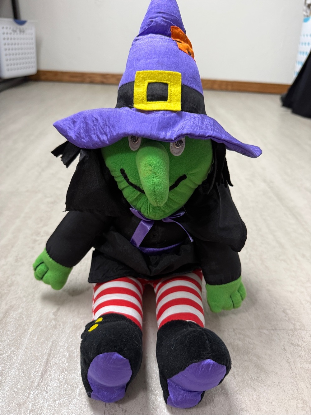 Vintage Gibson Witch Gibson Talking Greetings witch Hazel Halloween plush